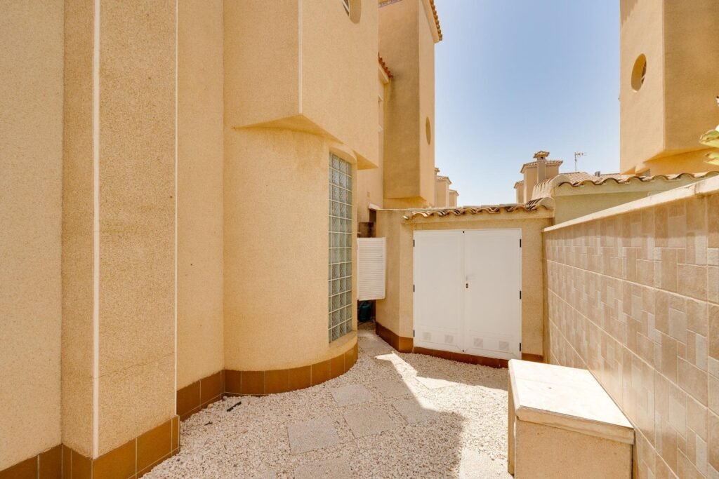 Viehättävä Asunto, Orihuela-Costa