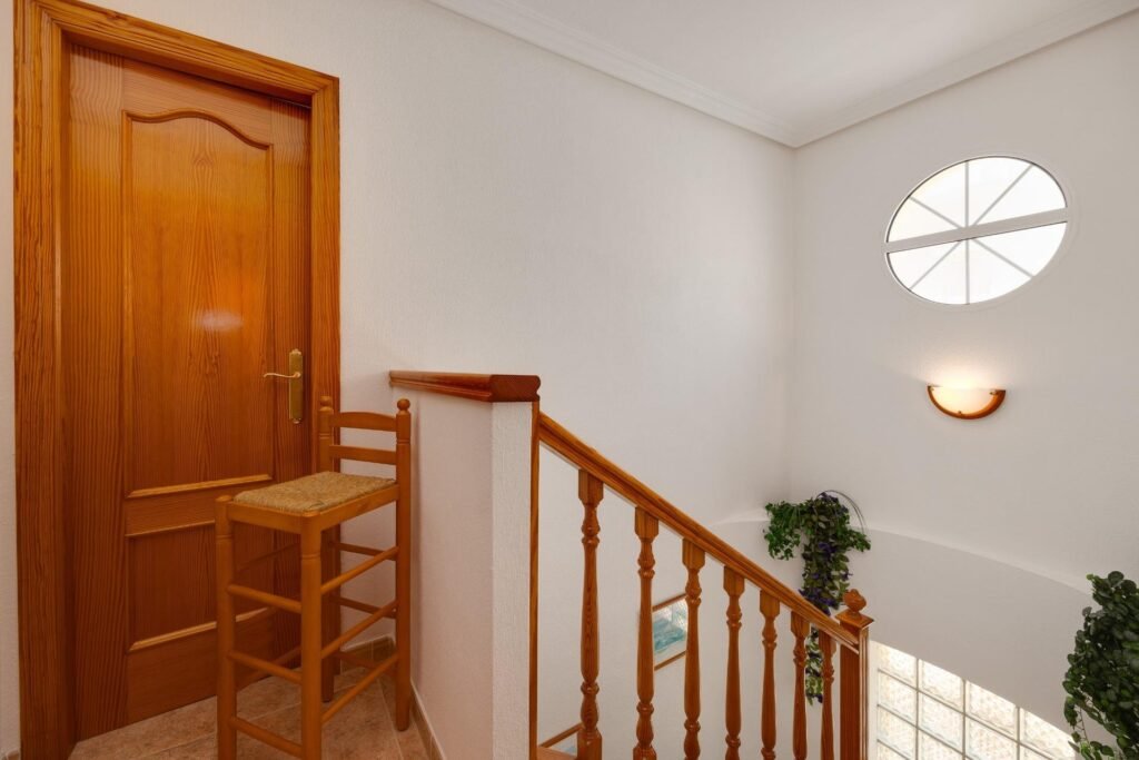 Viehättävä Asunto, Orihuela-Costa