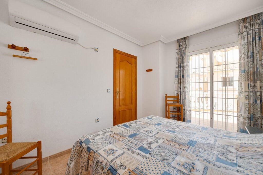 Viehättävä Asunto, Orihuela-Costa