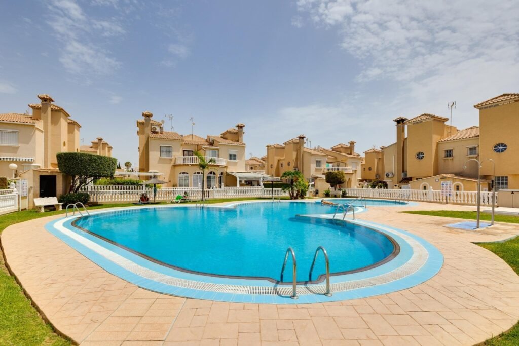 Viehättävä Asunto, Orihuela-Costa