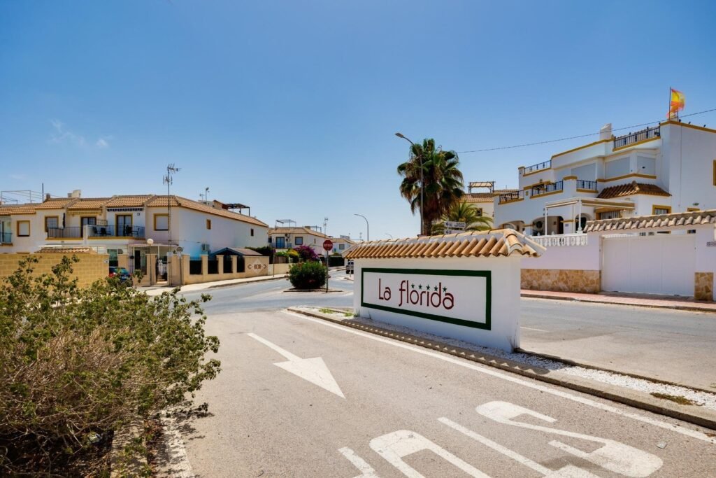 Viehättävä Asunto, Orihuela-Costa