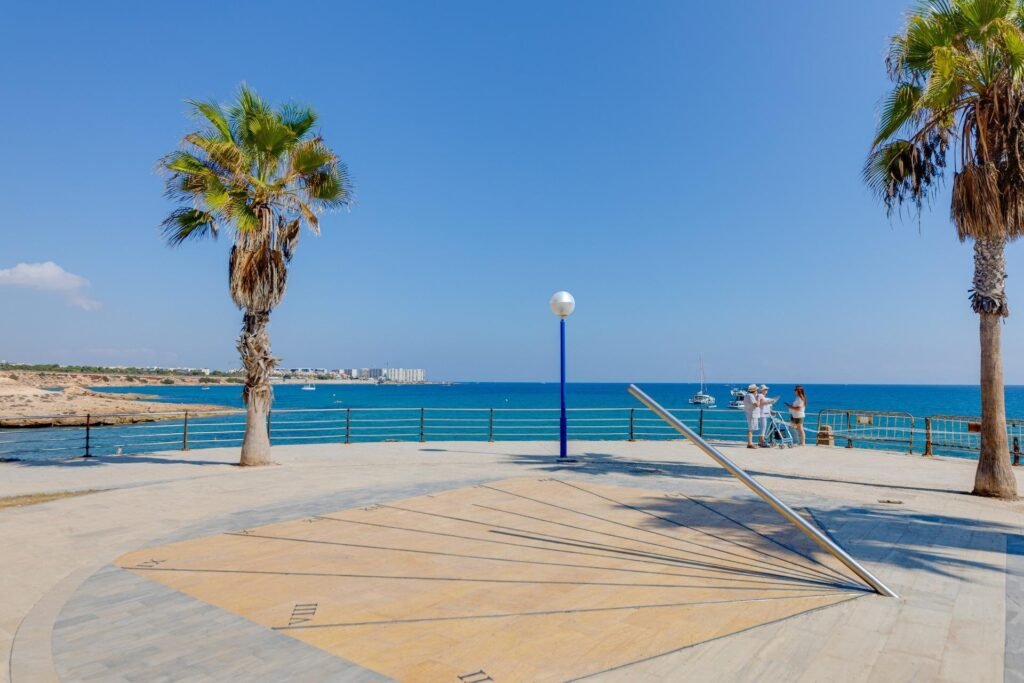 Viehättävä Asunto, Orihuela-Costa