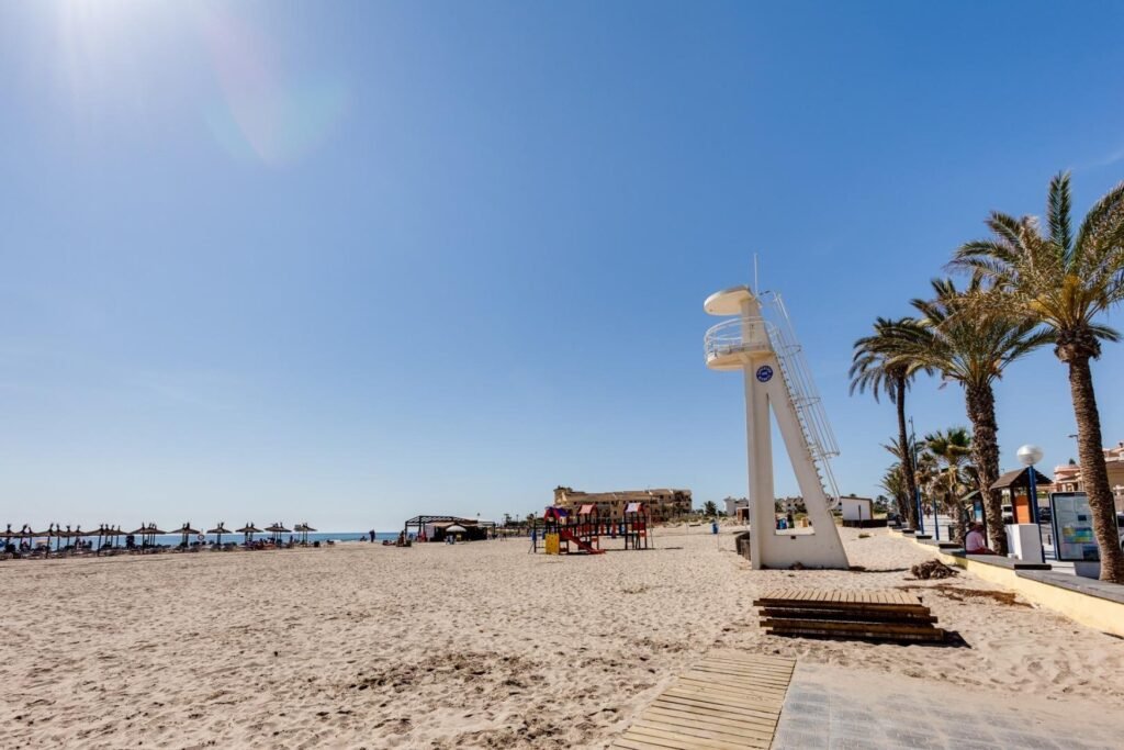 Viehättävä Asunto, Orihuela-Costa