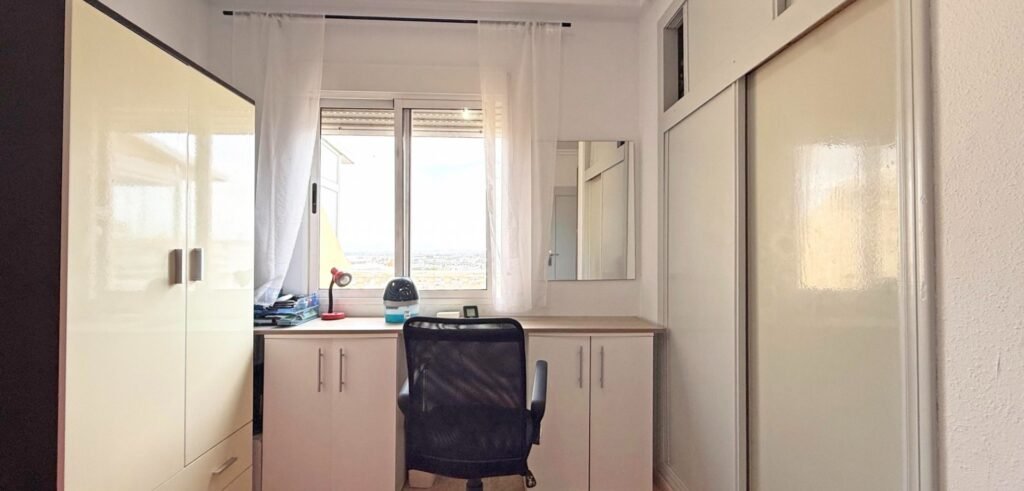 5th-floor penthouse, Torrevieja