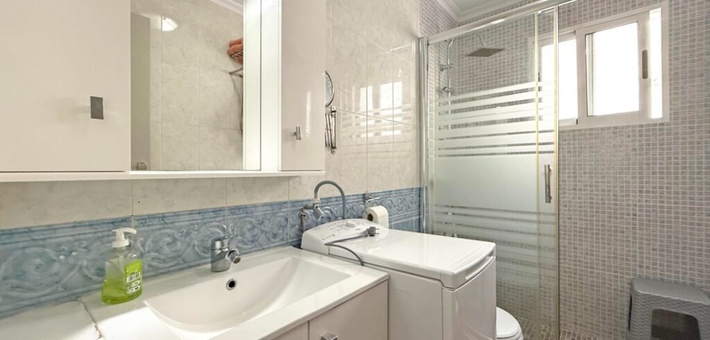 5th-floor penthouse, Torrevieja