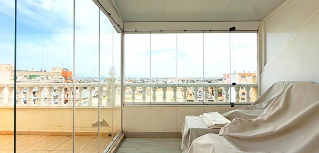 5th-floor penthouse, Torrevieja