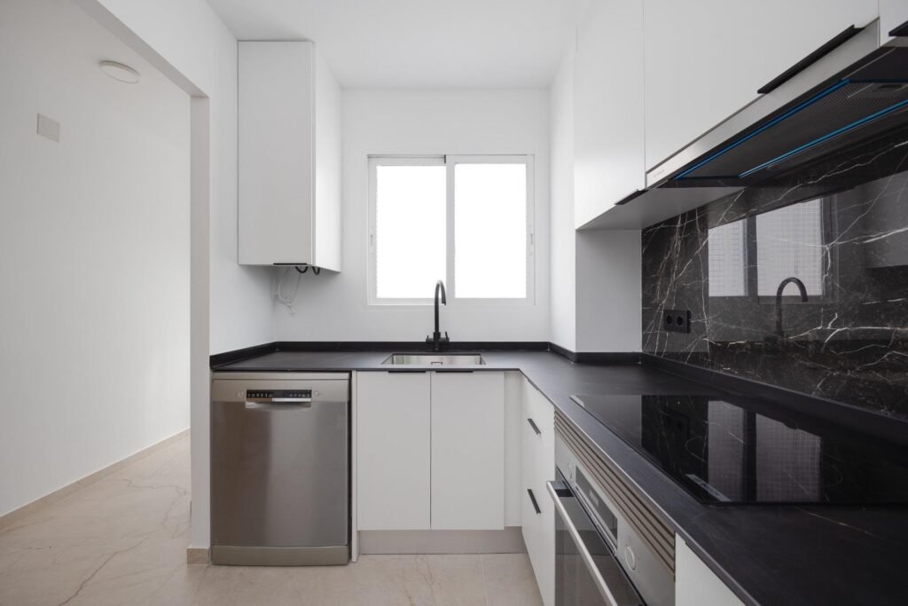 Šviesus penthouse su dviem terasomis