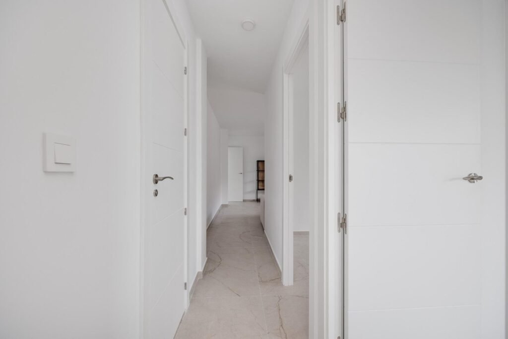 Šviesus penthouse su dviem terasomis