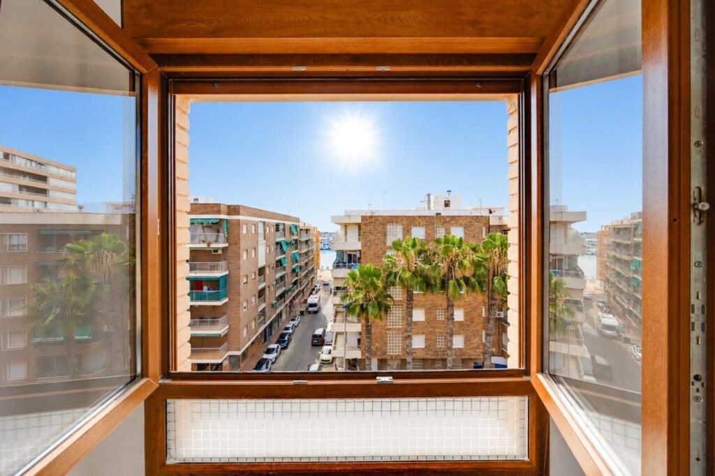Šviesus penthouse su dviem terasomis