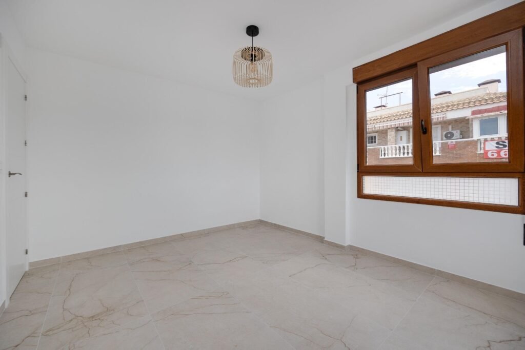 Šviesus penthouse su dviem terasomis