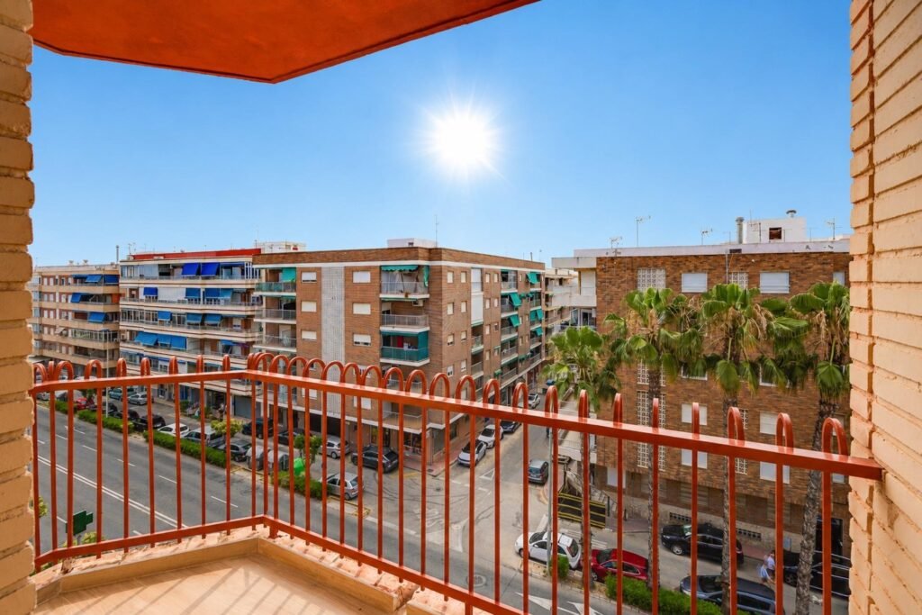 Šviesus penthouse su dviem terasomis