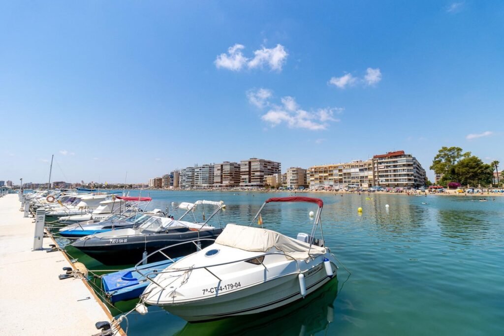 Šviesus penthouse su dviem terasomis