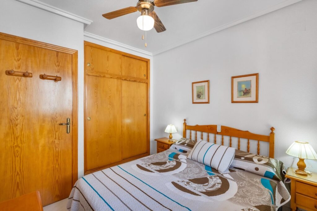 Una vivienda acogedora con piscina comunitaria