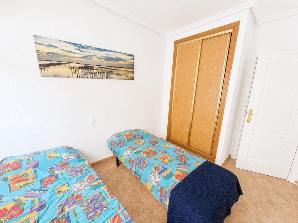 Un logement accueillant en rez-de-chaussée