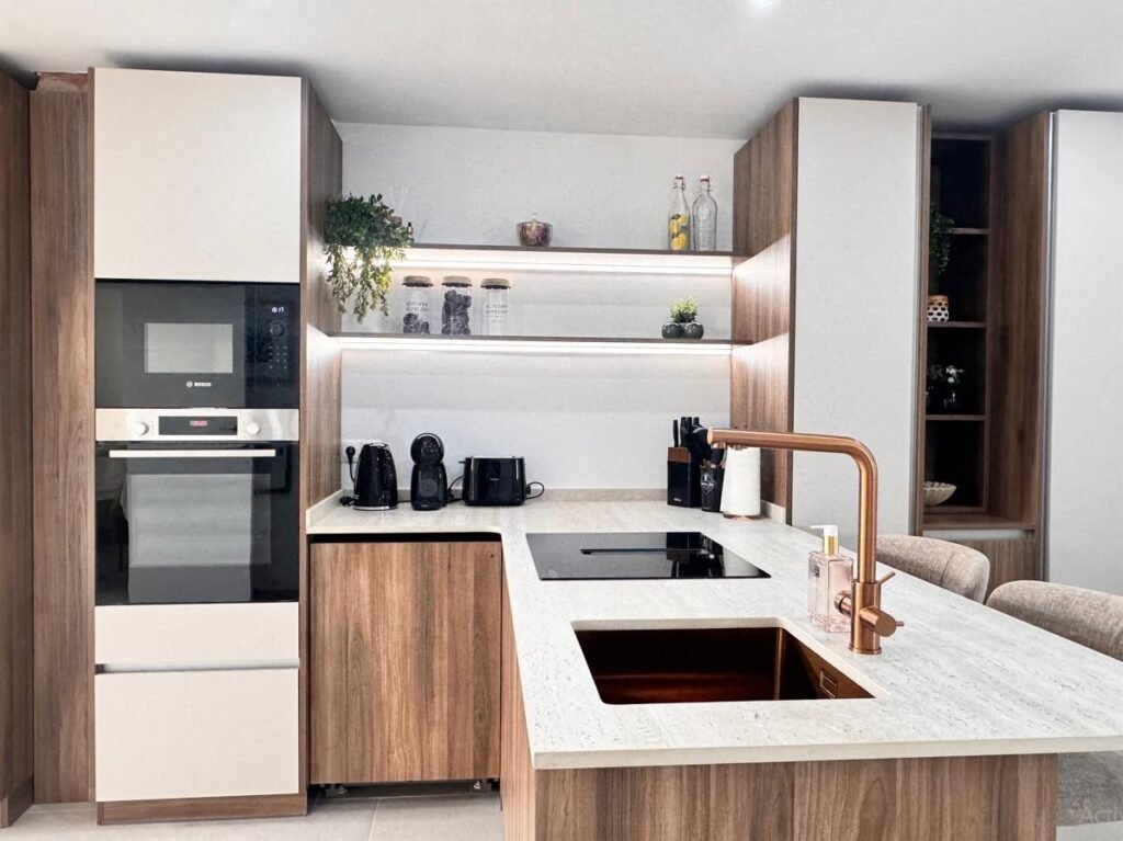 Un chez-soi avec un espace extérieur – Acequion