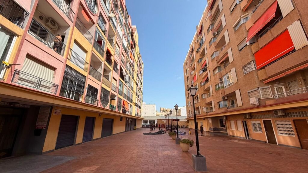 Un hogar con espacio exterior – Habaneras