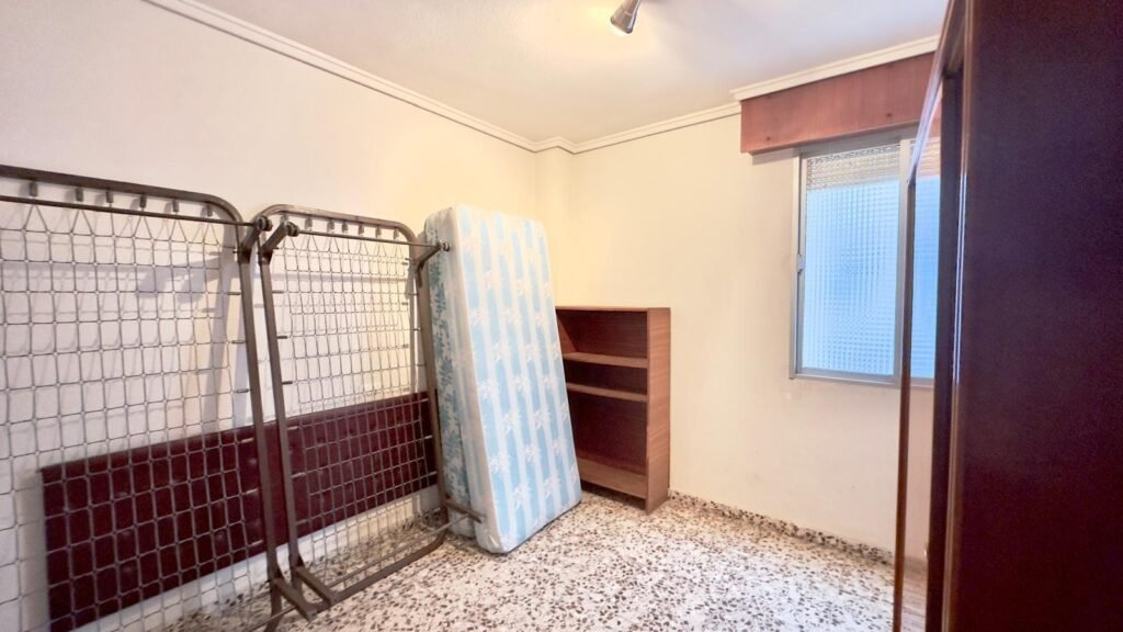 Mājoklis remontam pēc savām vēlmēm – Torrevieja