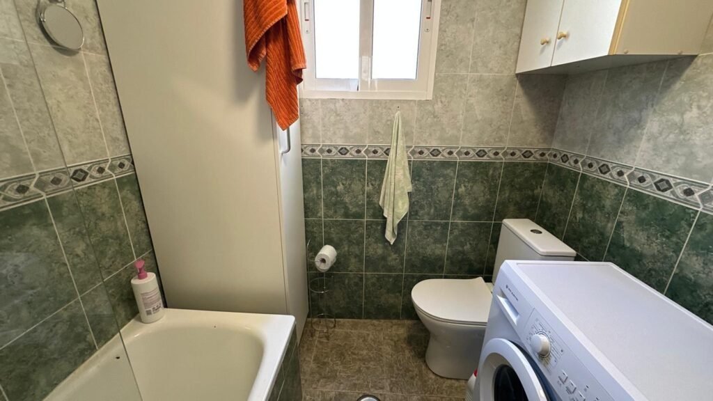 Kalustettu kaksio Torreviejan keskustassa