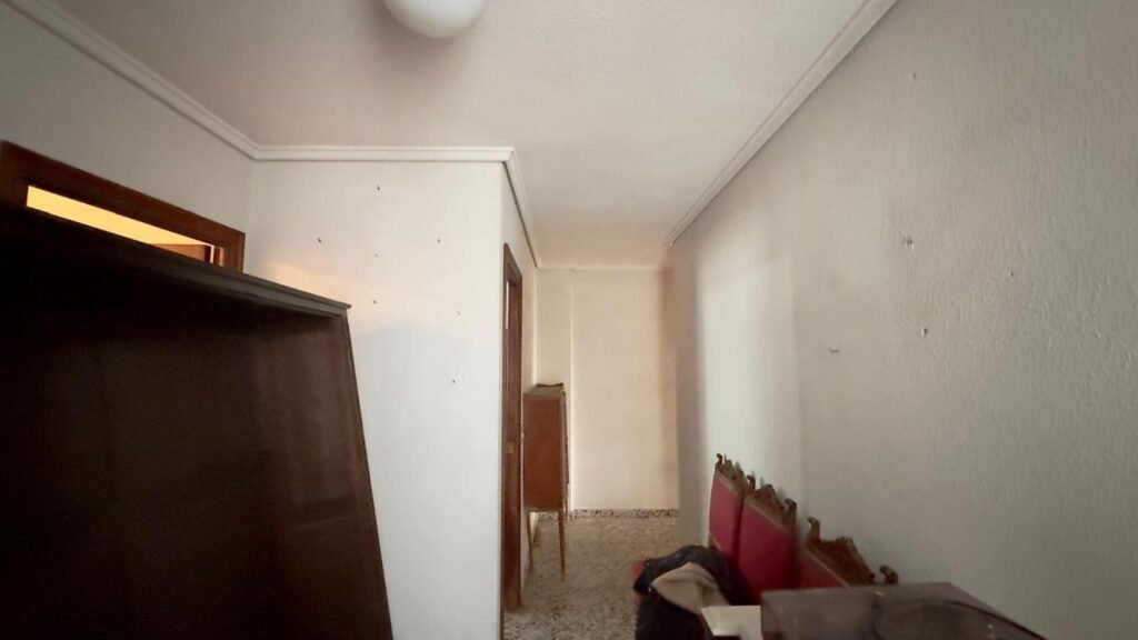 Mājoklis remontam pēc savām vēlmēm – Torrevieja