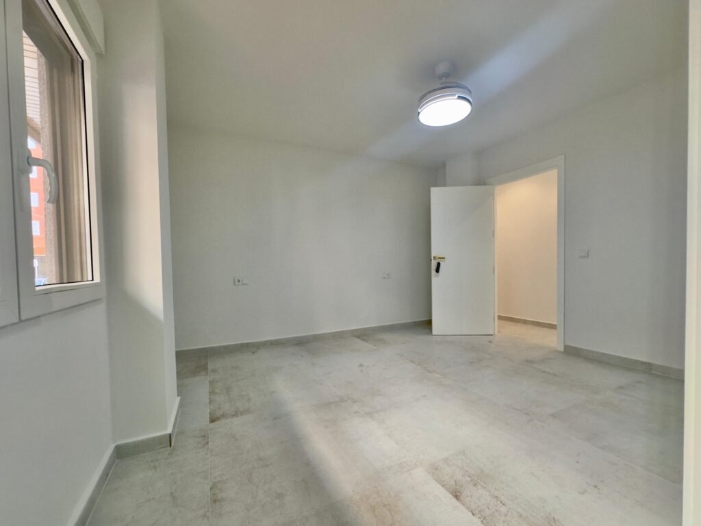Appartement d'angle rénové à Torrevieja
