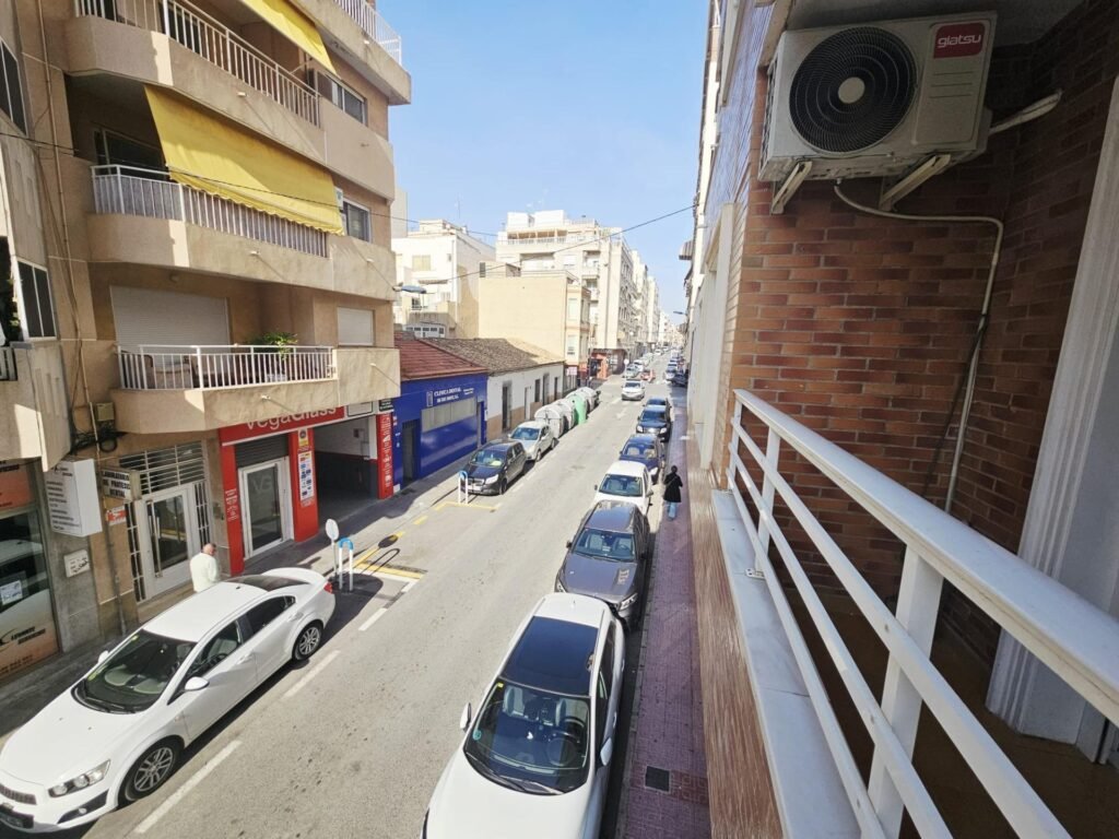Koti ja oma ulkotila – Estacion de autobuses