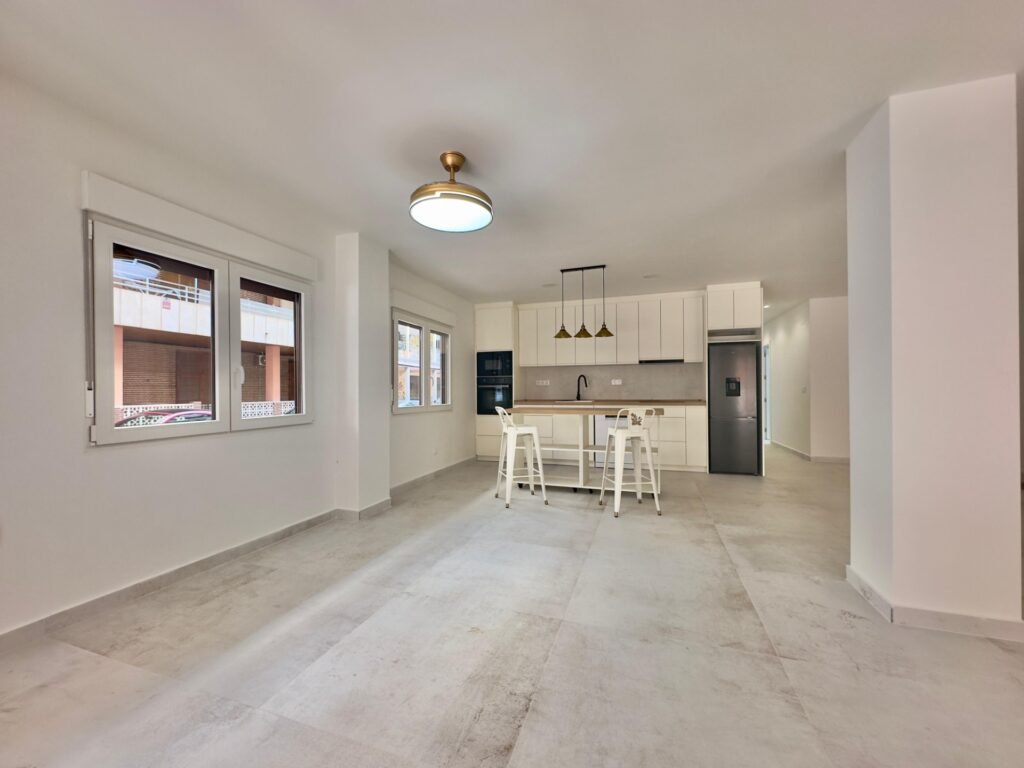 Appartement d'angle rénové à Torrevieja