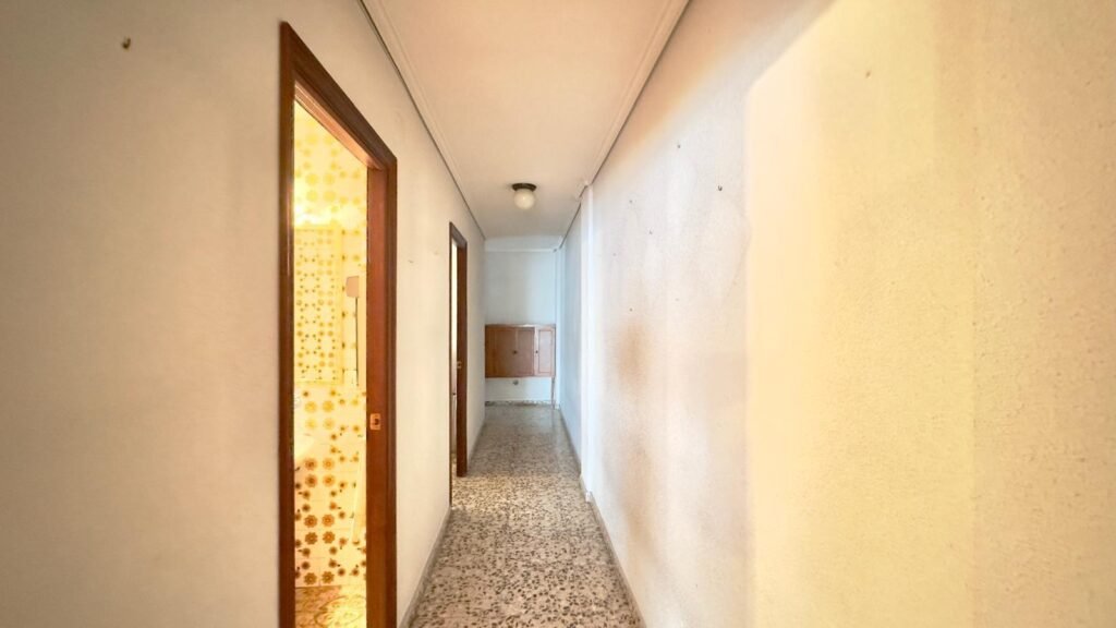 Mājoklis remontam pēc savām vēlmēm – Torrevieja