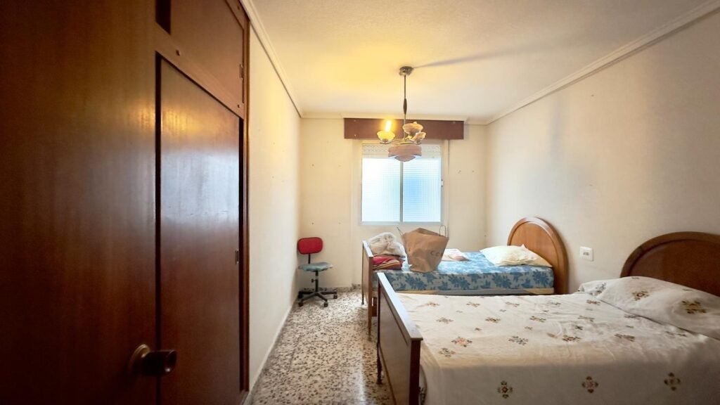Mājoklis remontam pēc savām vēlmēm – Torrevieja