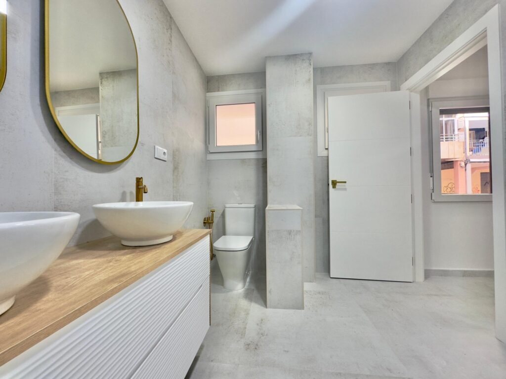 Appartement d'angle rénové à Torrevieja