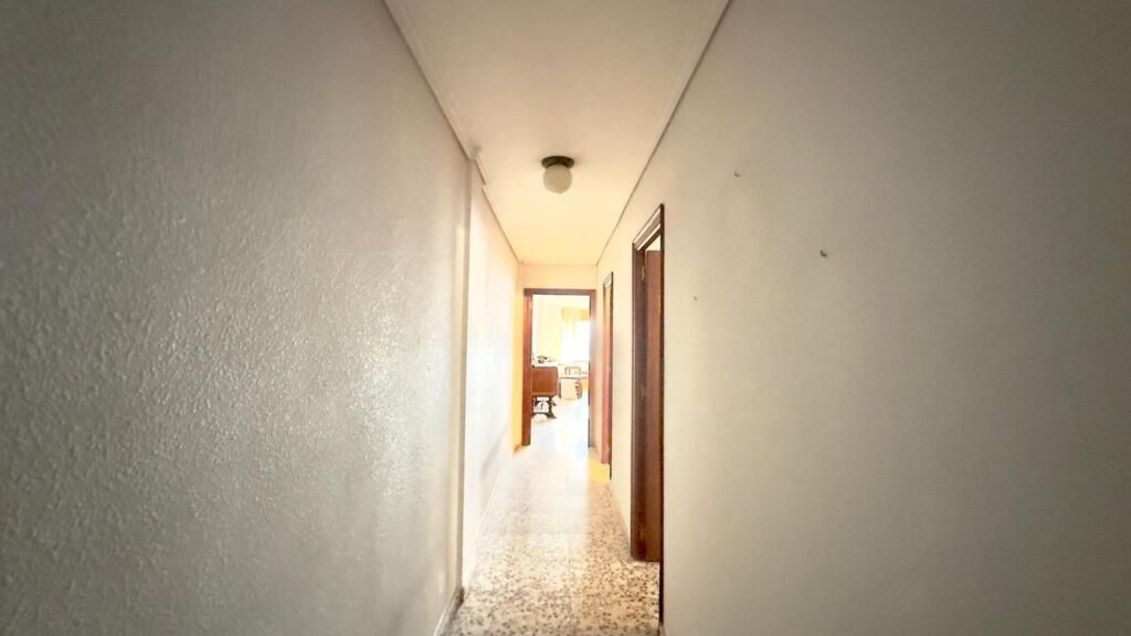 Mājoklis remontam pēc savām vēlmēm – Torrevieja