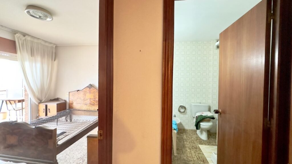 Mājoklis remontam pēc savām vēlmēm – Torrevieja