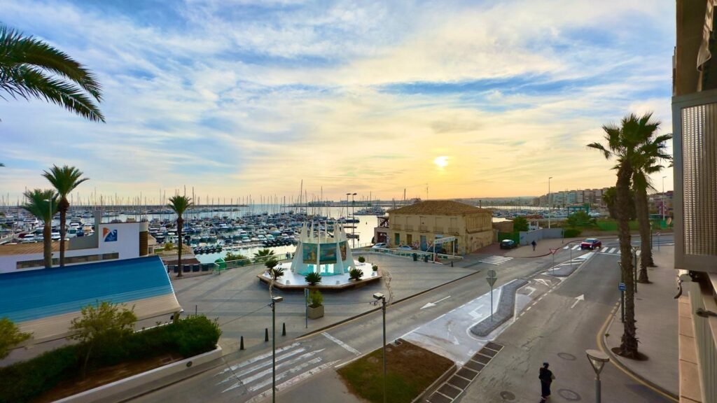 Mājoklis remontam pēc savām vēlmēm – Torrevieja