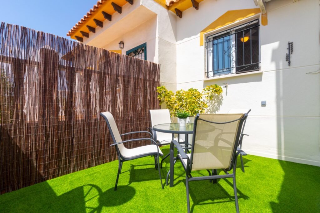 Gerenoveerde rijwoning met tuin in Los Altos
