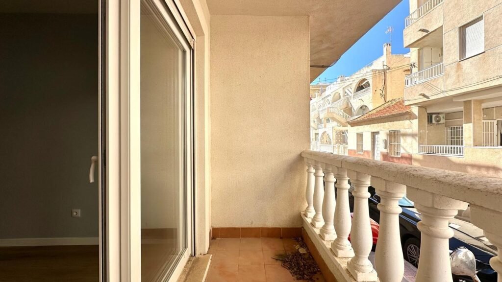 Koti ja oma ulkotila – La Mata pueblo
