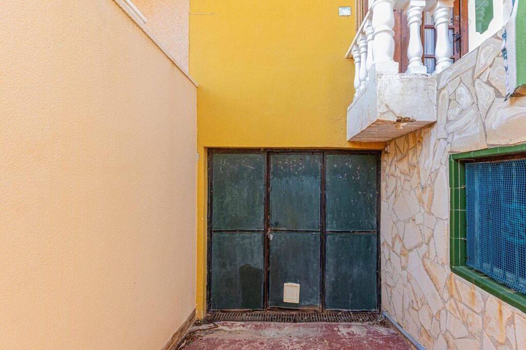 Rivitaloasunto merinäköalalla Cabo Cerverassa, Torreviejassa