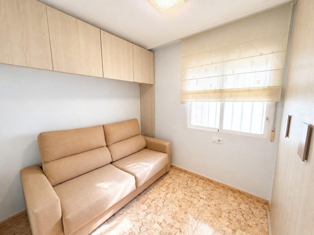 Una vivienda acogedora con piscina comunitaria