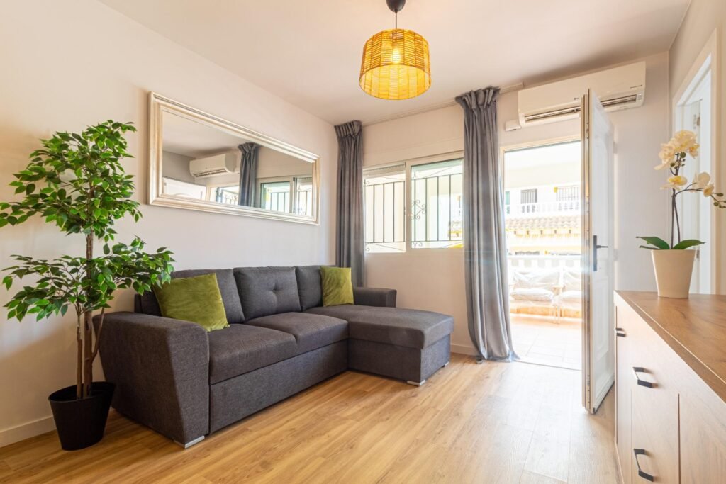 Gerenoveerde rijwoning met tuin in Los Altos