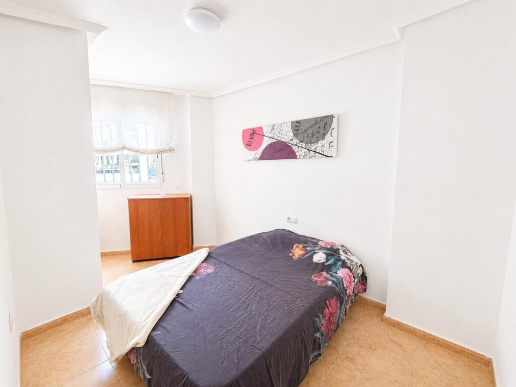 Un logement accueillant en rez-de-chaussée