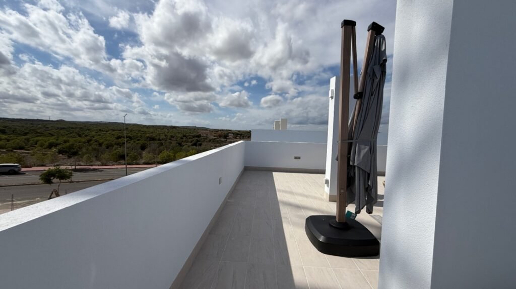 Kattohuoneisto Välimeren arkeen – Torrevieja