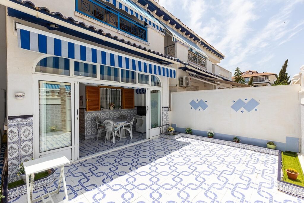 Un hogar acogedor con terraza propia
