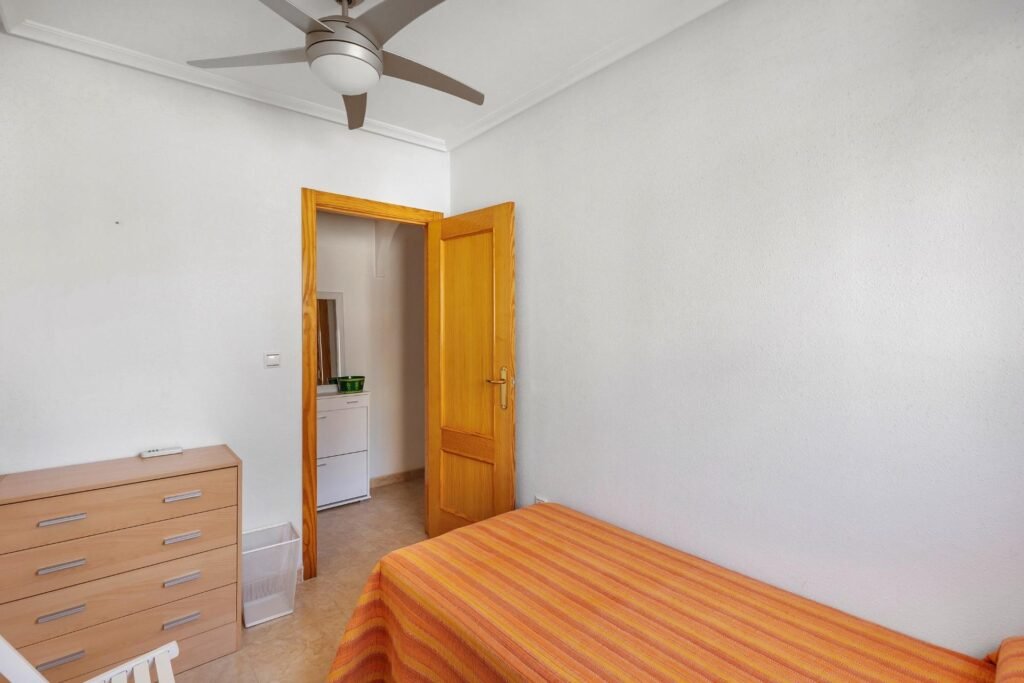 Flat - Torrevieja - 129000 EUR