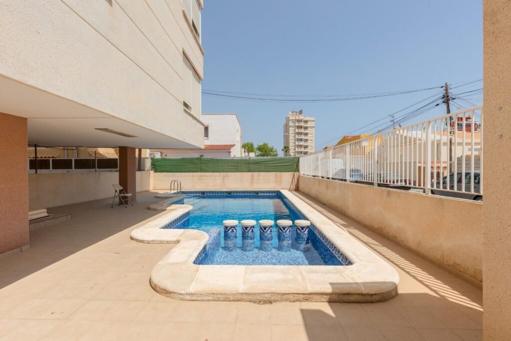 Flat - Torrevieja - 129000 EUR