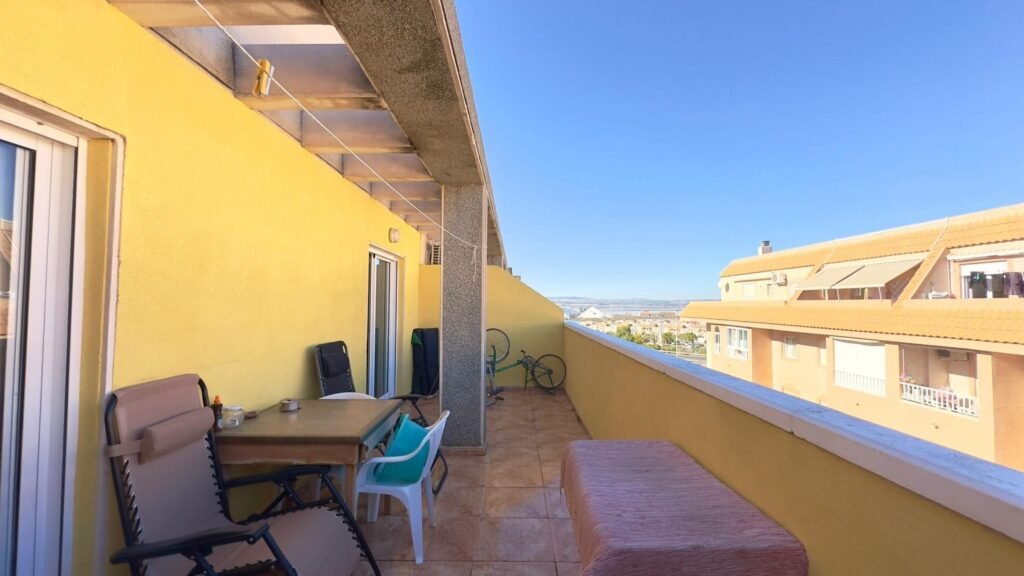 Būstas viršutiniame aukšte – Torrevieja