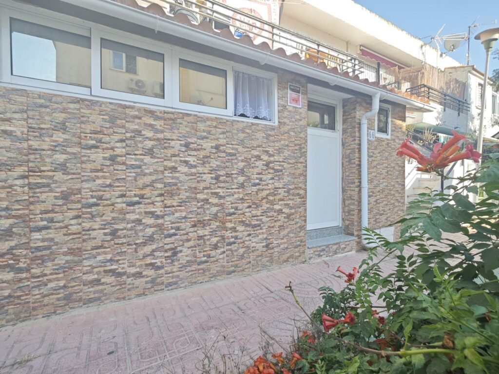 Koti ja oma ulkotila – Playa del Cura