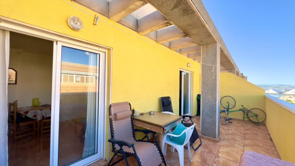 Būstas viršutiniame aukšte – Torrevieja