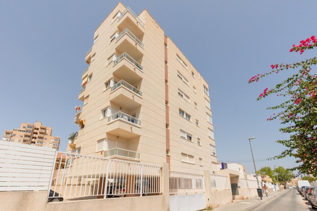 Flat - Torrevieja - 129000 EUR