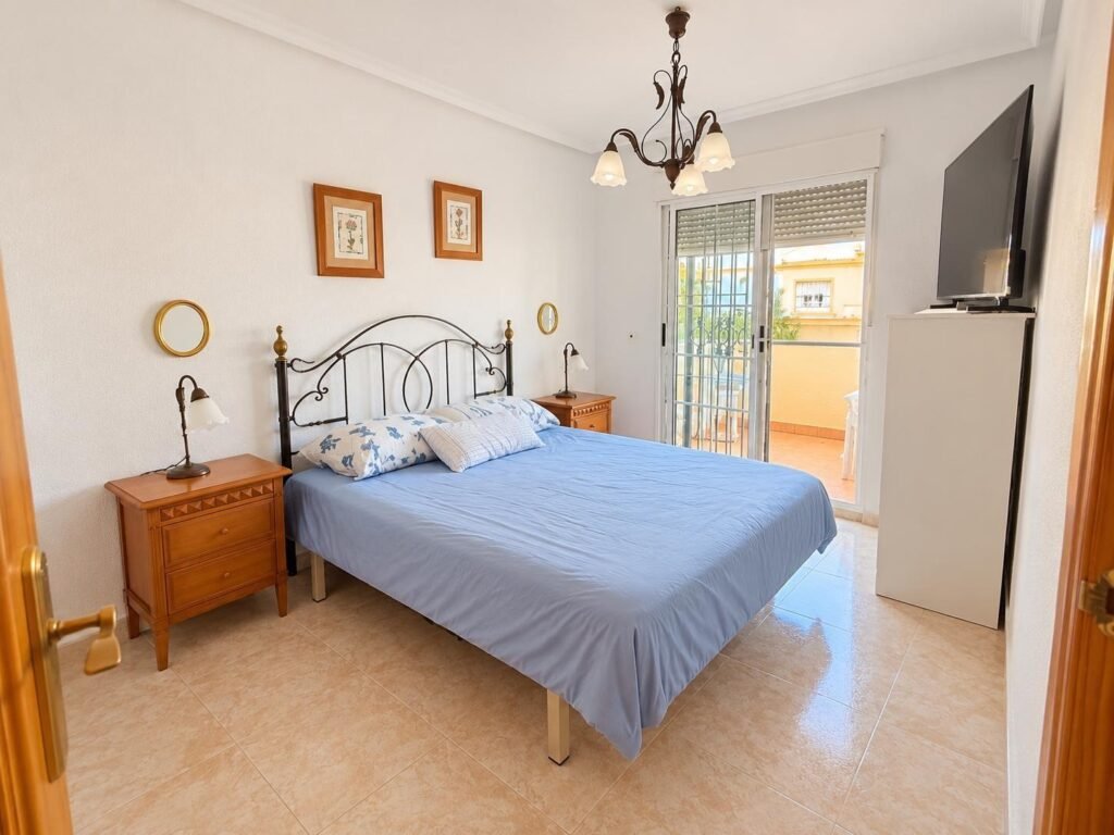 Terraced house - Torrevieja - 239900 EUR