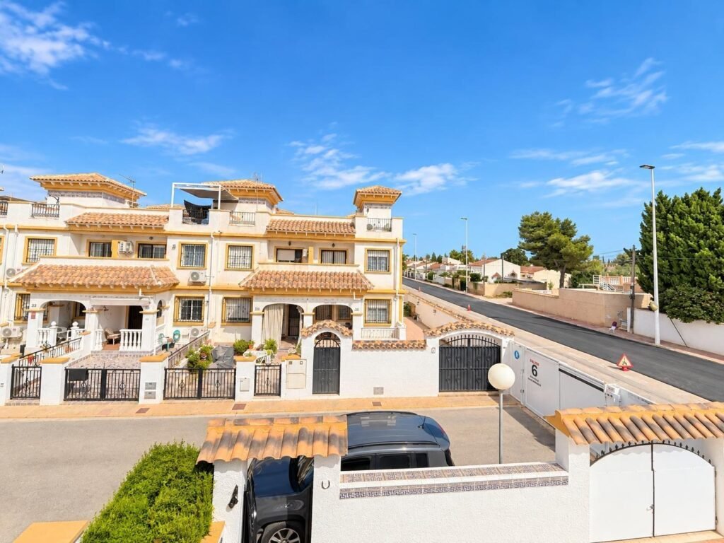 Terraced house - Torrevieja - 239900 EUR