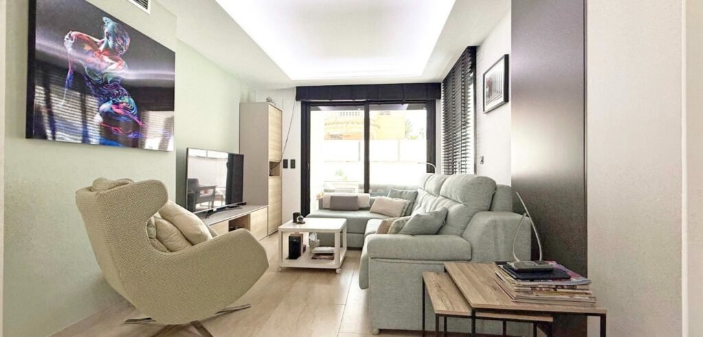 Mūsdienīga villa ar baseinu Villamartín