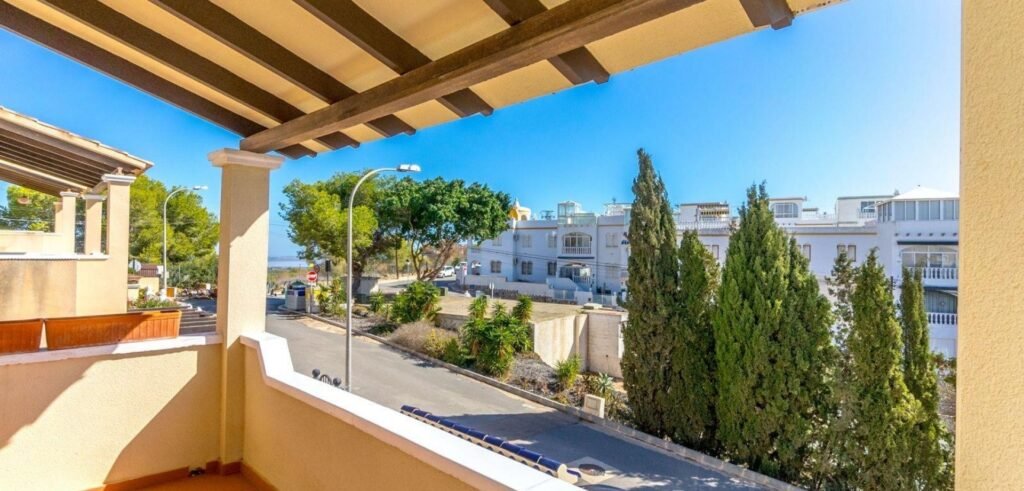 Detached Villa - Orihuela Costa - 295000 EUR